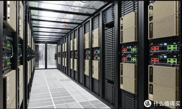 英偉達 從顯卡巨頭到AI產業(yè)的新壟斷者